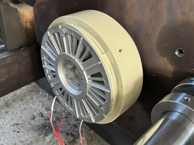 工業磁粉制動器在印刷標簽機械中的關鍵作用