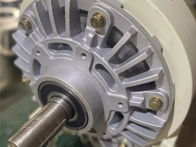 收放卷包裝材料機怎么選擇磁粉離合器